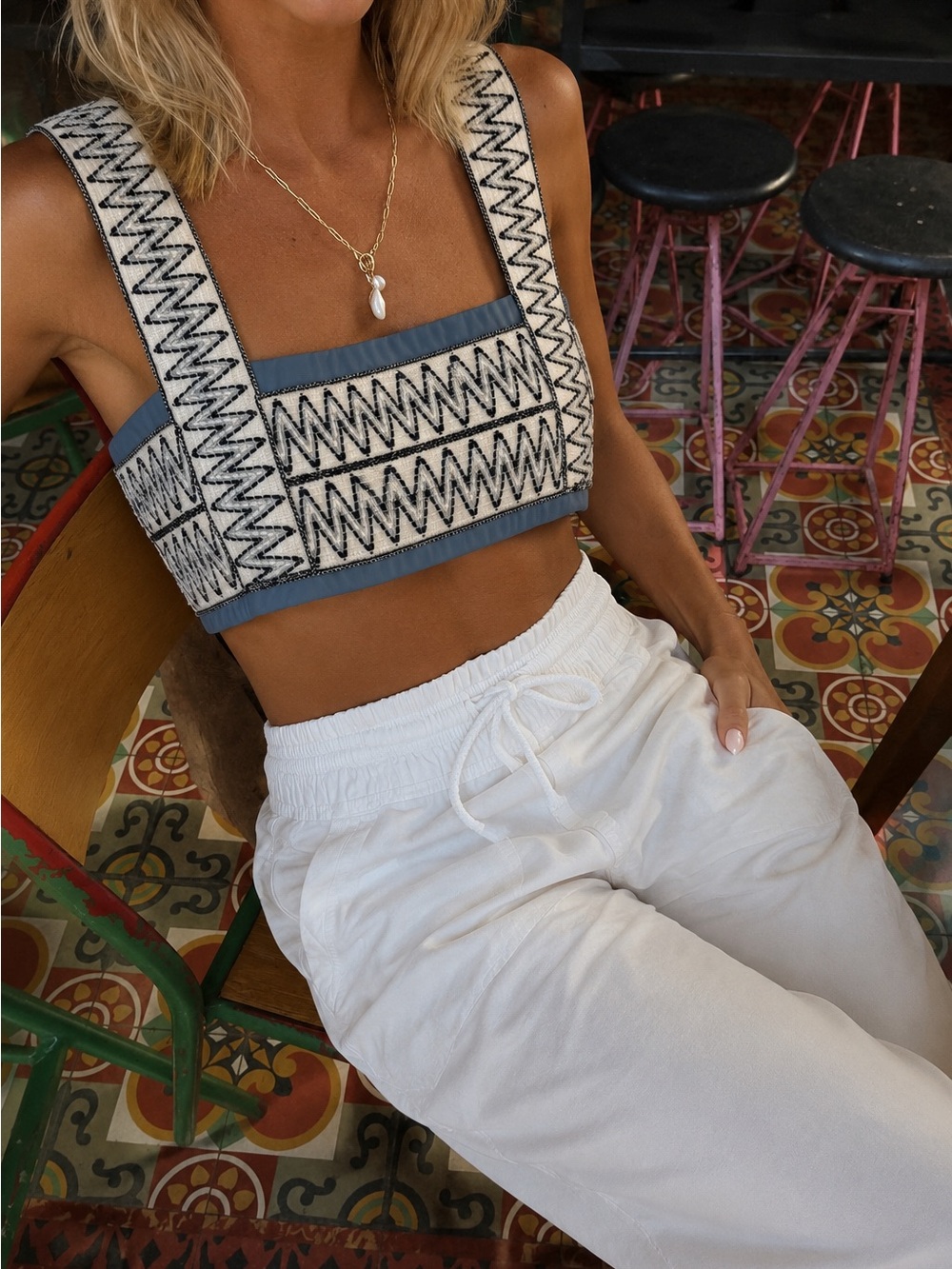 ELYSIIAN Blue Embroidered Detail Cropped Bikini Top size M